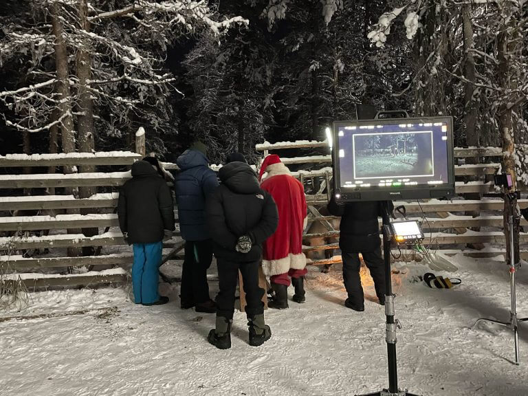 Backstage di Happy Free Christmas.